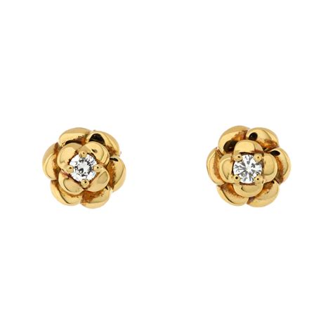 chanel earrings extraits.